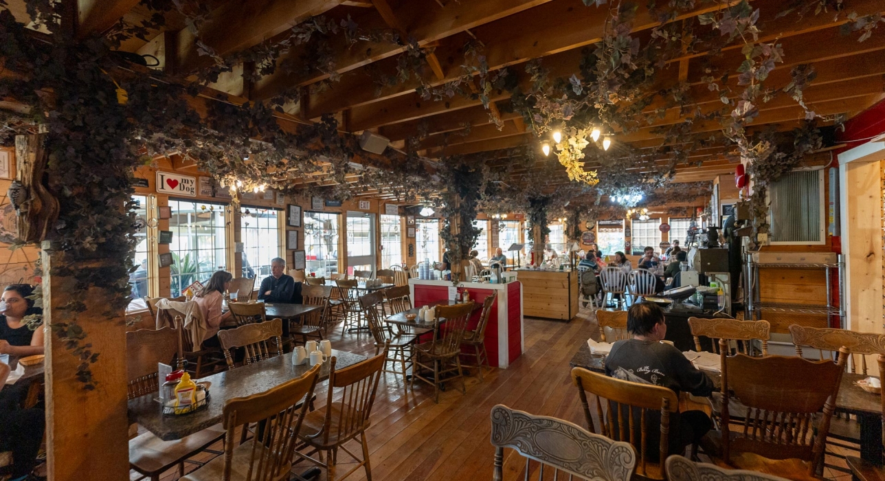 Eating area at The Berry Barn